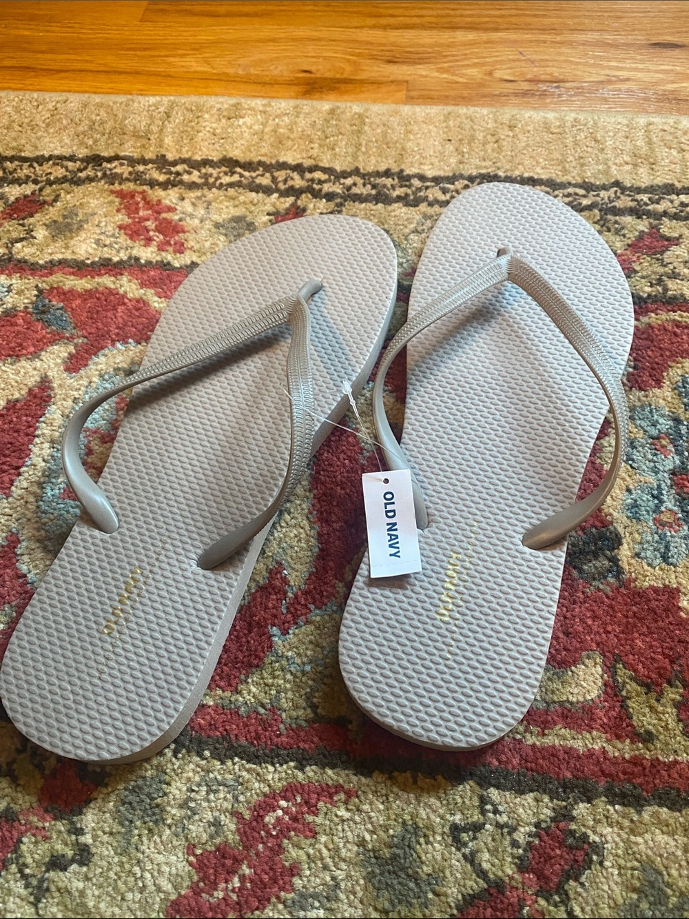 Old Navy Women's Light Taupe Flip Flop Sandals